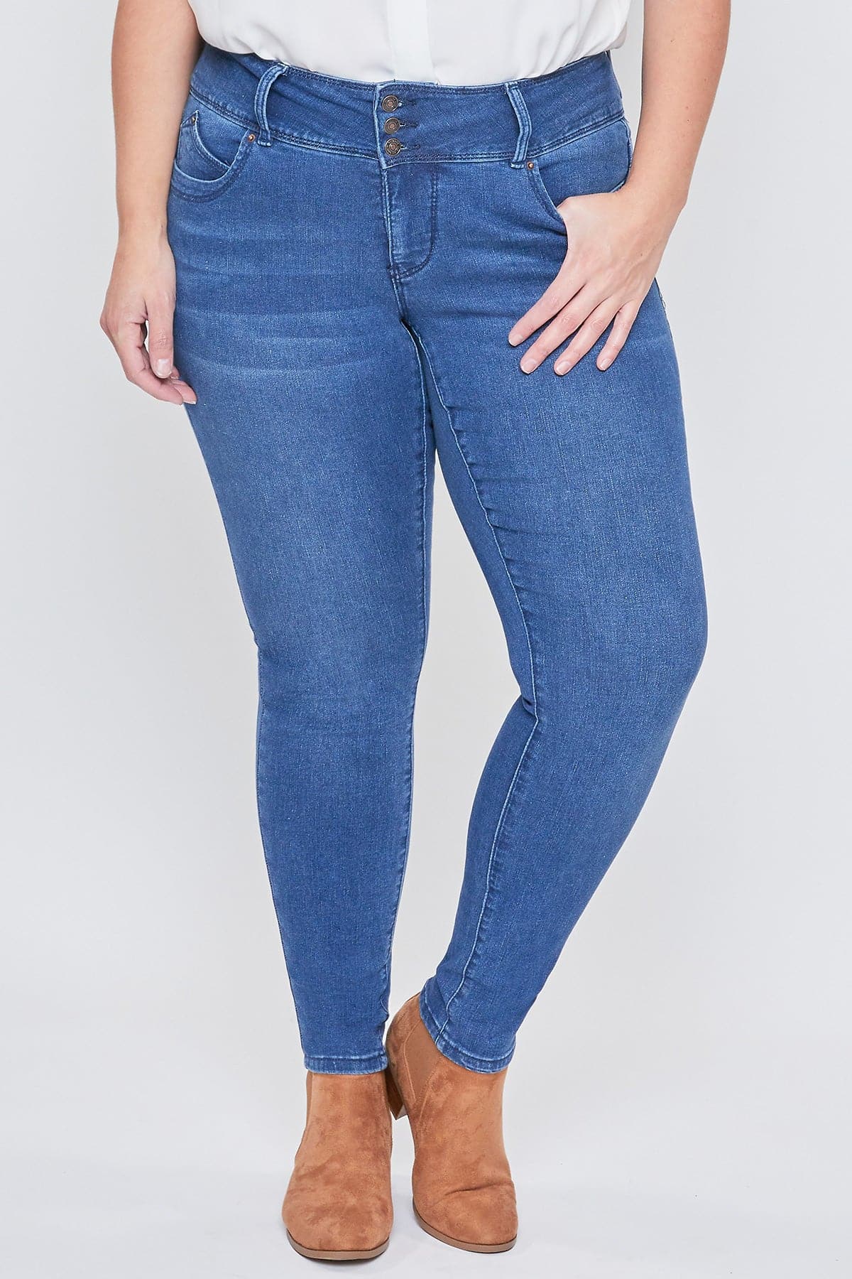 Women's Plus Size WannaBettaButt Sustainable Skinny Jeans