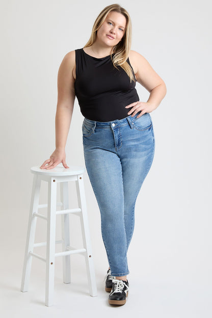 Women's Plus High Rise Curve Confidence WannaBettaButt Skinny Jeans