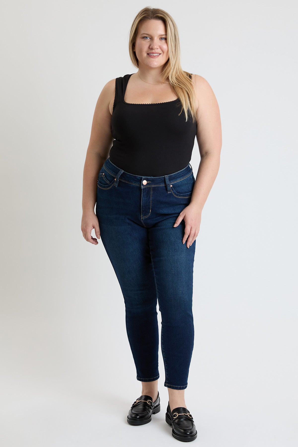 Women's Plus High Rise Curve Confidence WannaBettaButt Skinny Jeans